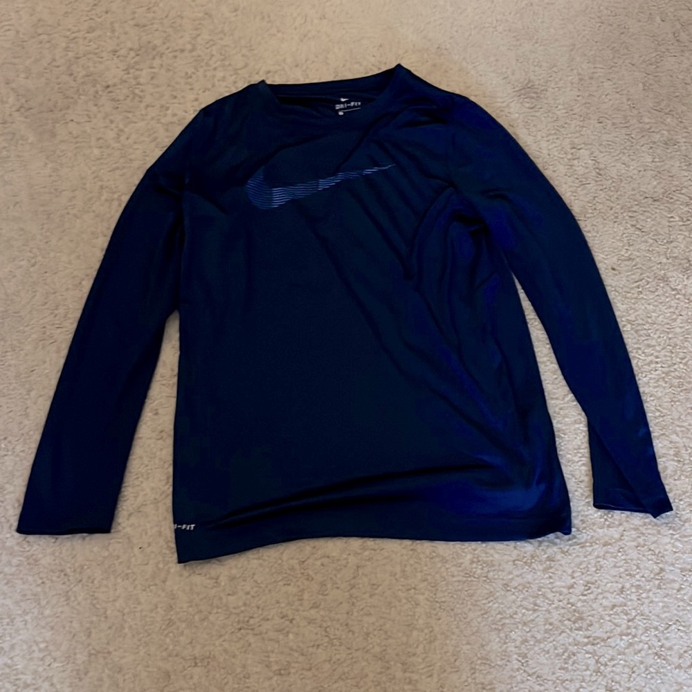 Long sleeve blue Nike shirt
